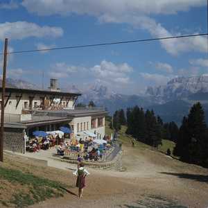 AA136_VALGARDENA_0001.jpg